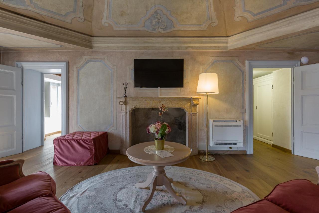 Rooms Castelvecchio - Palazzo Canossa Verona Exterior foto